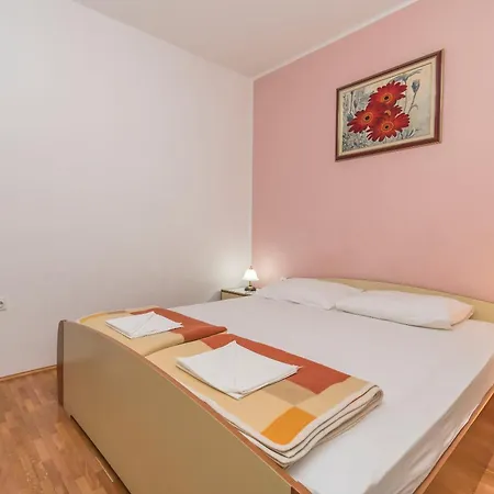 Apartment Jurjako Murter