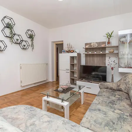 Apartment Jurjako *