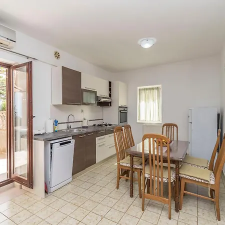 Apartment Jurjako
