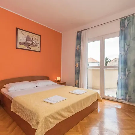 Apartment Jurjako Murter
