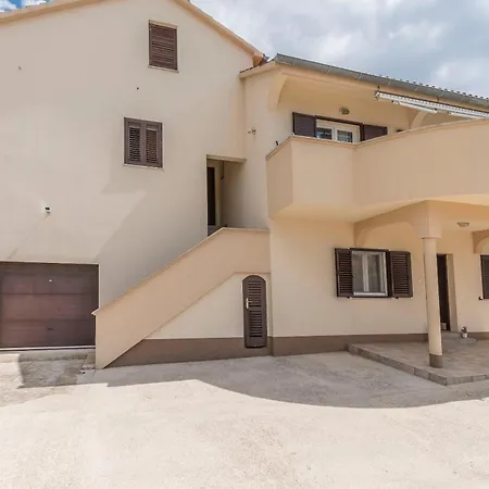 Apartment Jurjako *